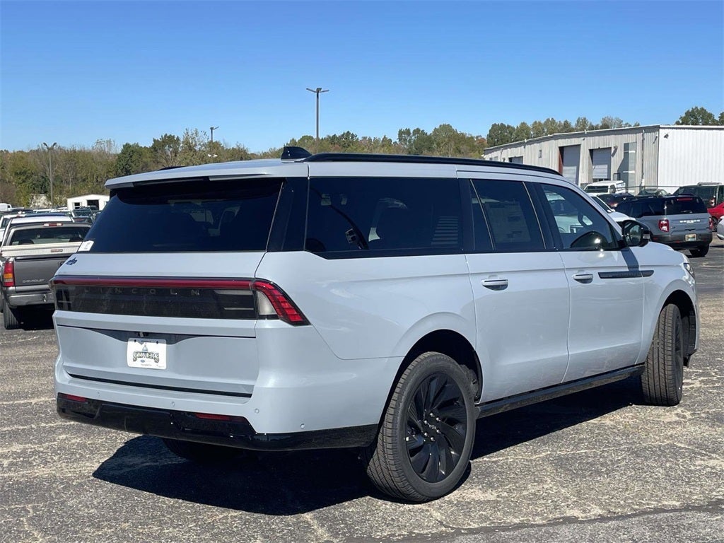 2025 Lincoln Navigator L Reserve