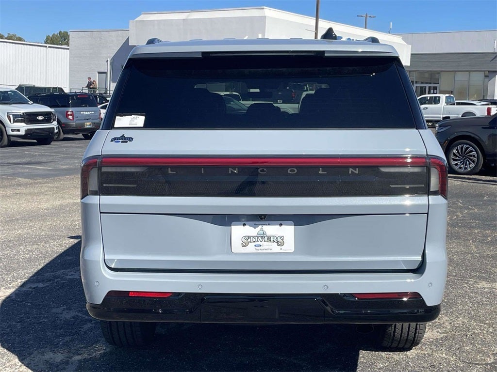 2025 Lincoln Navigator L Reserve