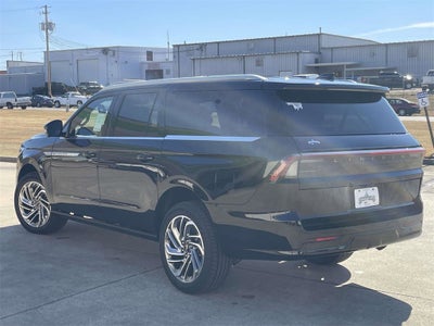 2025 Lincoln Navigator L Reserve