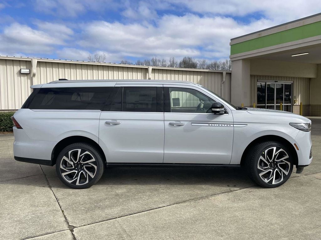 2026 Lincoln Navigator L Reserve