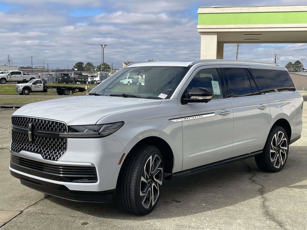2026 Lincoln Navigator L Reserve