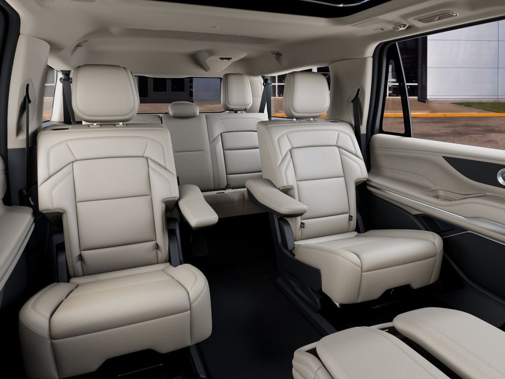 2027 Lincoln Navigator L Reserve