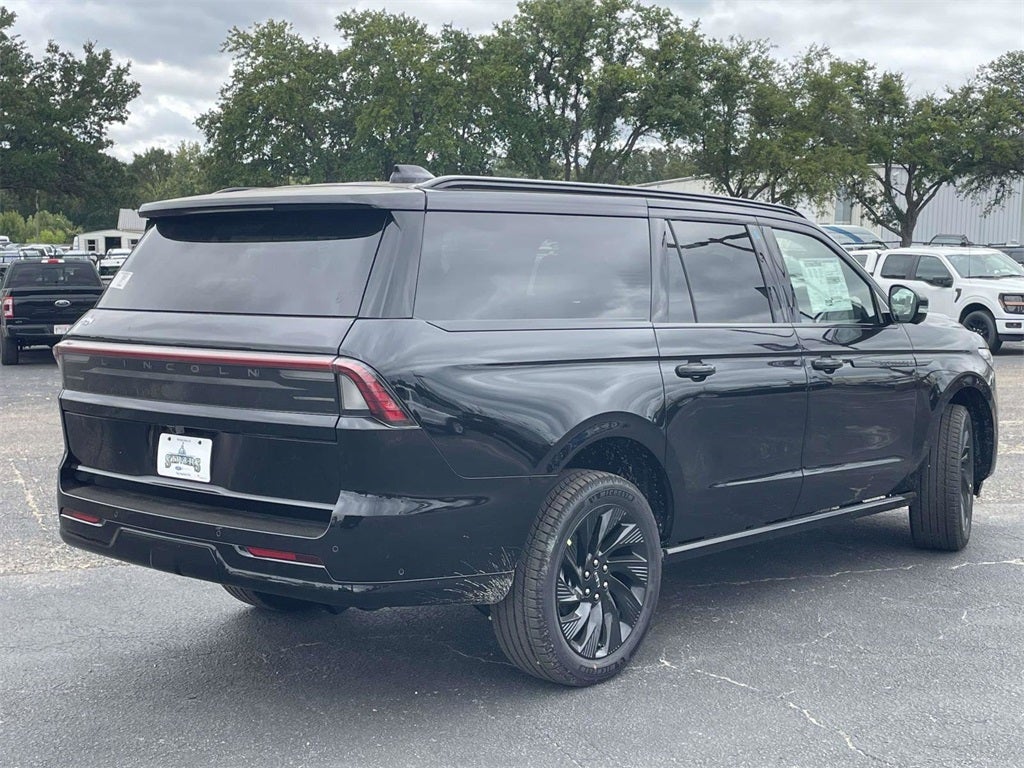2025 Lincoln Navigator L Reserve