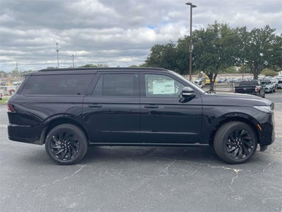 2025 Lincoln Navigator L Reserve