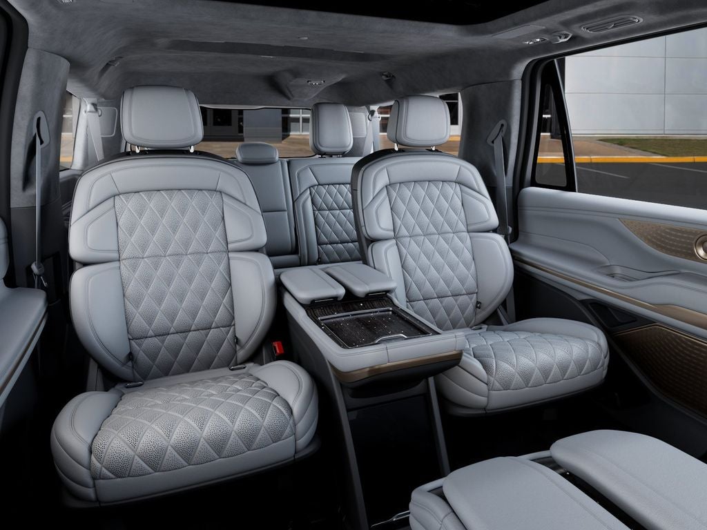 2027 Lincoln Navigator L Black Label