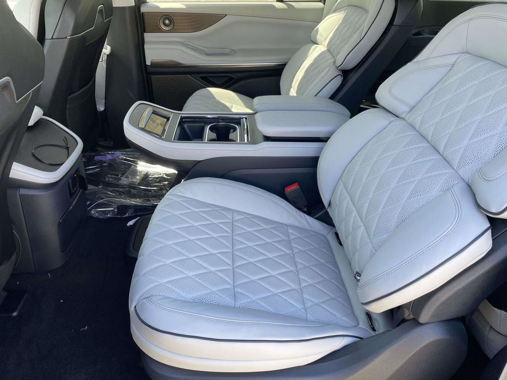 2026 Lincoln Navigator L Black Label