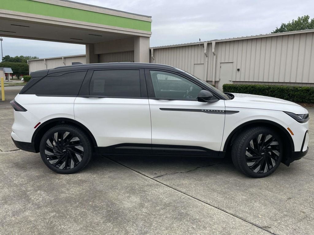2026 Lincoln Nautilus Reserve
