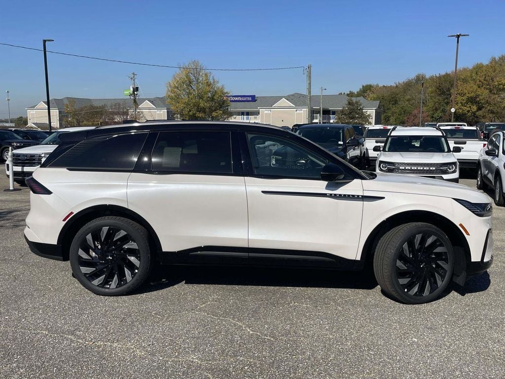 2026 Lincoln Nautilus Reserve