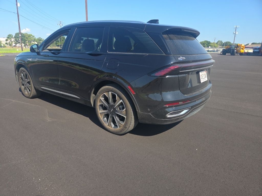 2024 Lincoln Nautilus Reserve