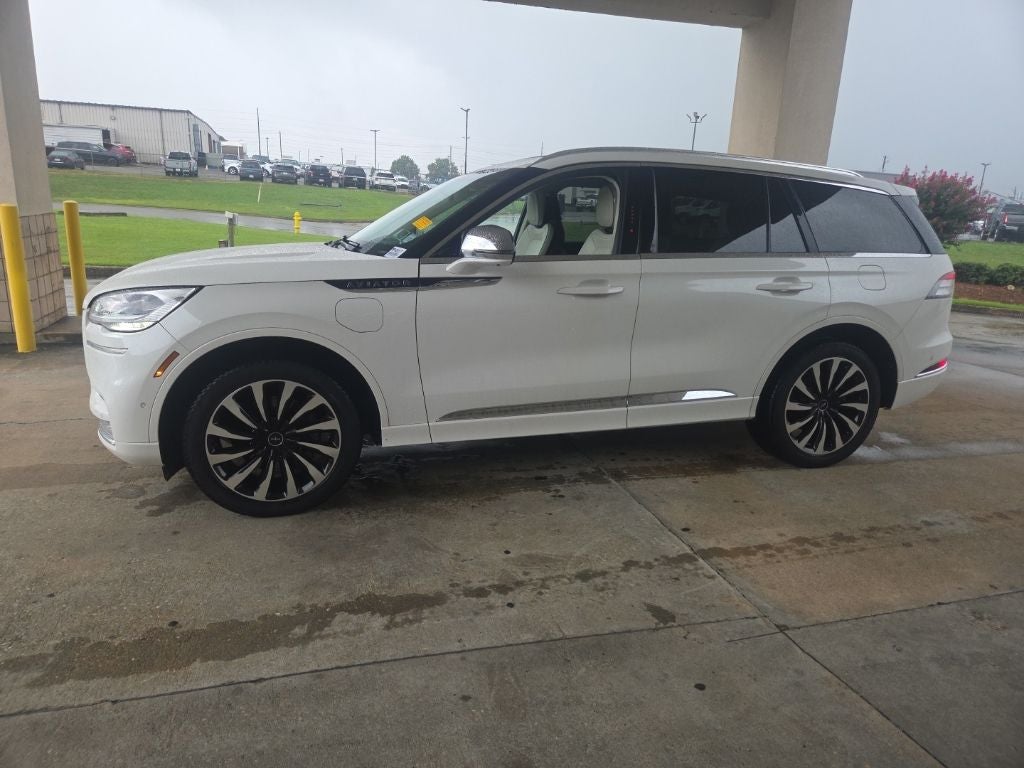 2020 Lincoln Aviator Plug-In Hybrid Black Label Grand Touring