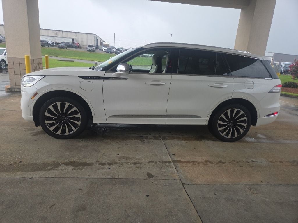 2020 Lincoln Aviator Plug-In Hybrid Black Label Grand Touring