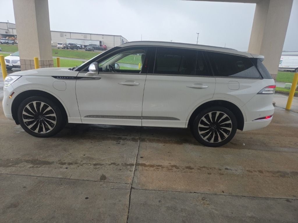 2020 Lincoln Aviator Plug-In Hybrid Black Label Grand Touring