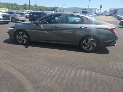 2024 Hyundai Elantra Hybrid Limited