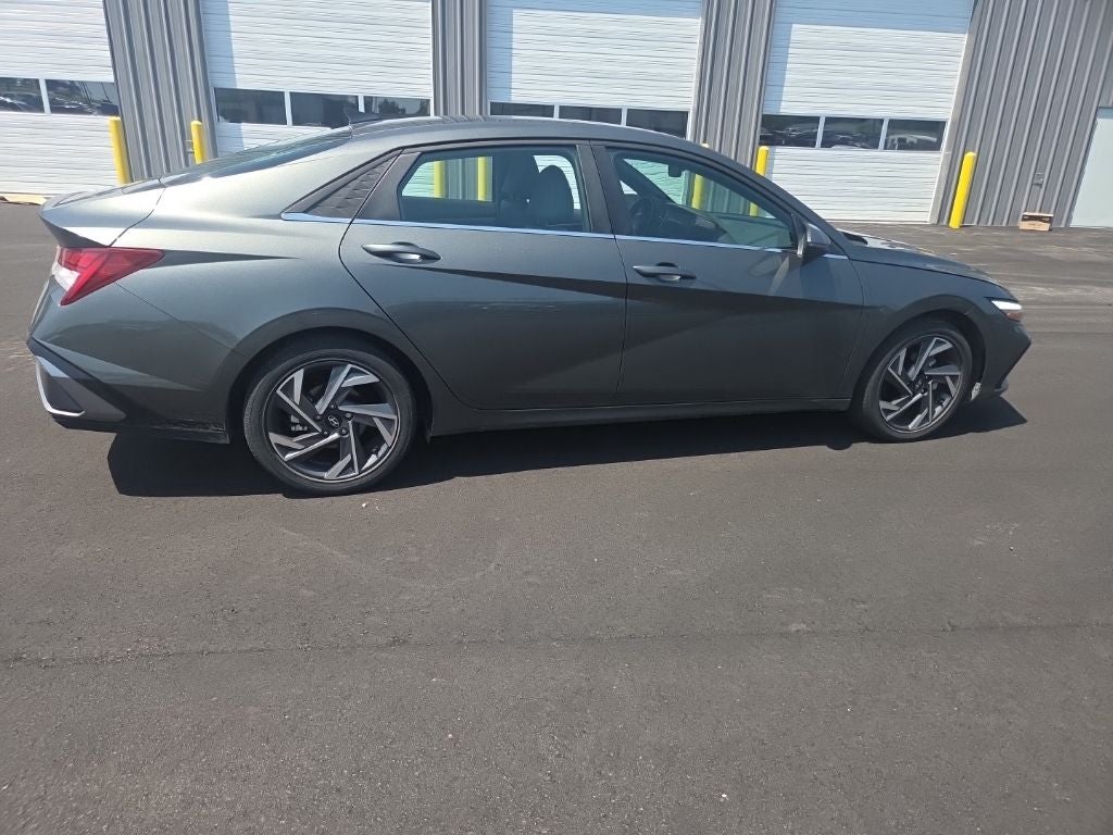 2024 Hyundai Elantra Hybrid Limited