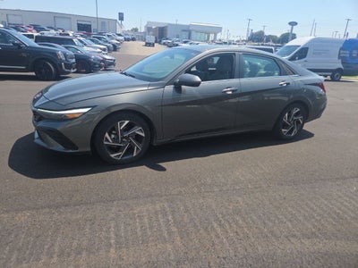 2024 Hyundai Elantra Hybrid Limited