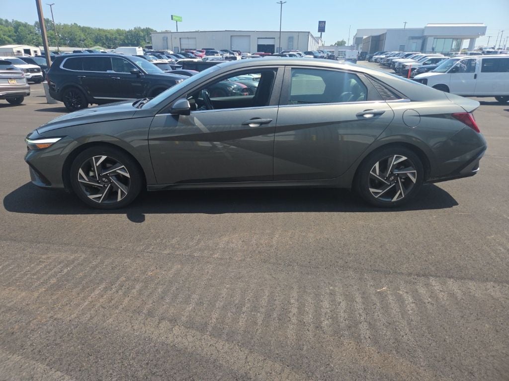 2024 Hyundai Elantra Hybrid Limited