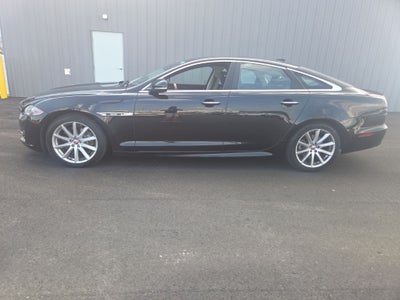 2018 Jaguar XJ R-Sport