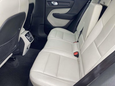2019 Volvo XC40 Momentum