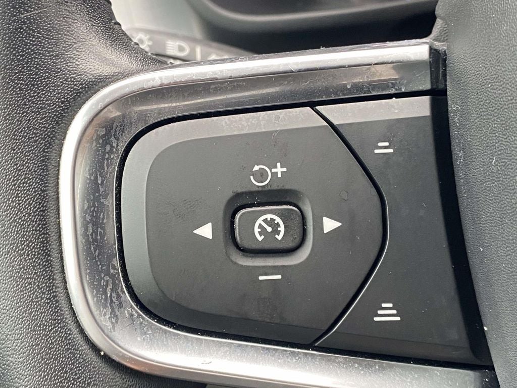 2019 Volvo XC40 Momentum