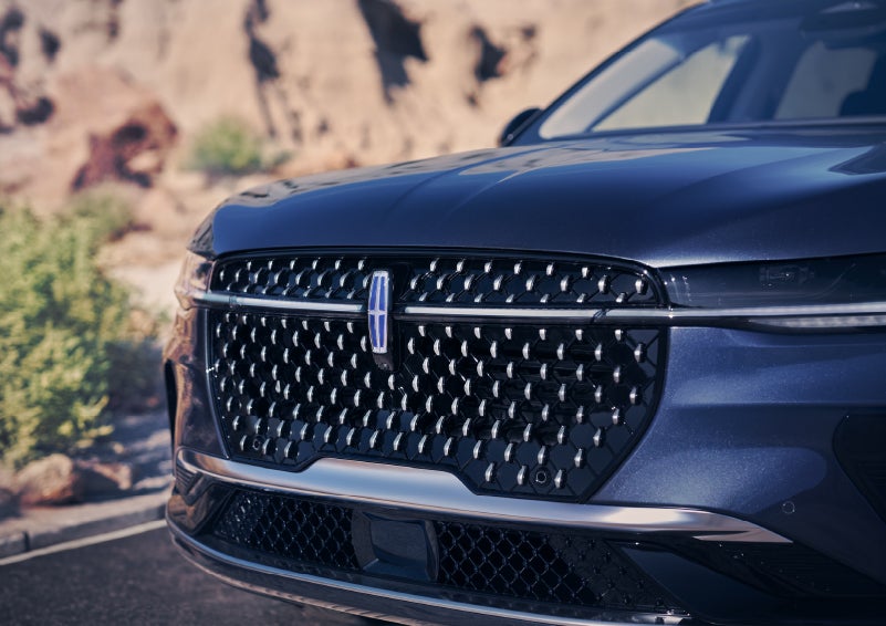 The stylish grille of a 2024 Lincoln Nautilus® SUV sparkles in the sunlight. | Stivers Lincoln (AL) in Montgomery AL