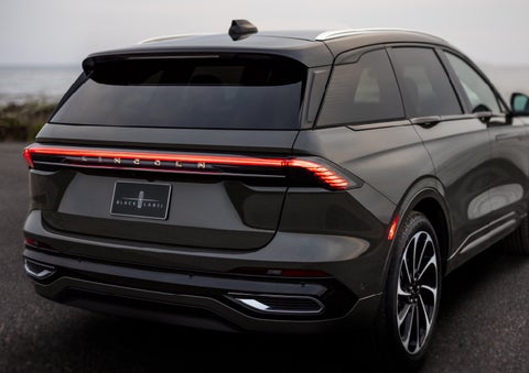 The rear of a 2024 Lincoln Black Label Nautilus® SUV displays full LED rear lighting. | Stivers Lincoln (AL) in Montgomery AL