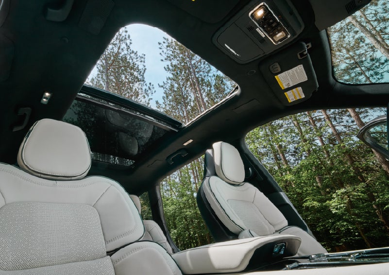 The front seats of a 2027 Lincoln Aviator® Black Label™ SUV | Stivers Lincoln (AL) in Montgomery AL