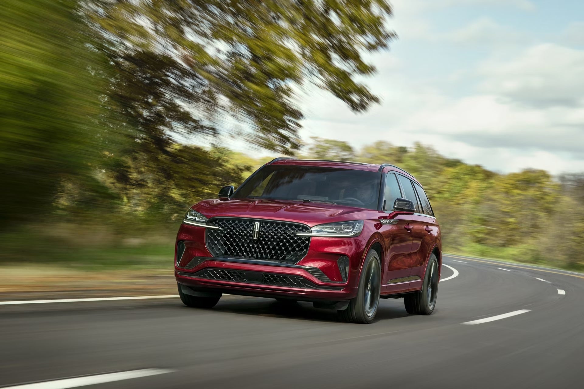 2026 Lincoln Aviator on the Road